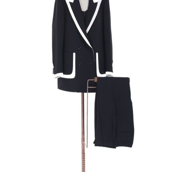 The Noir Contrast Double-Breasted Suit